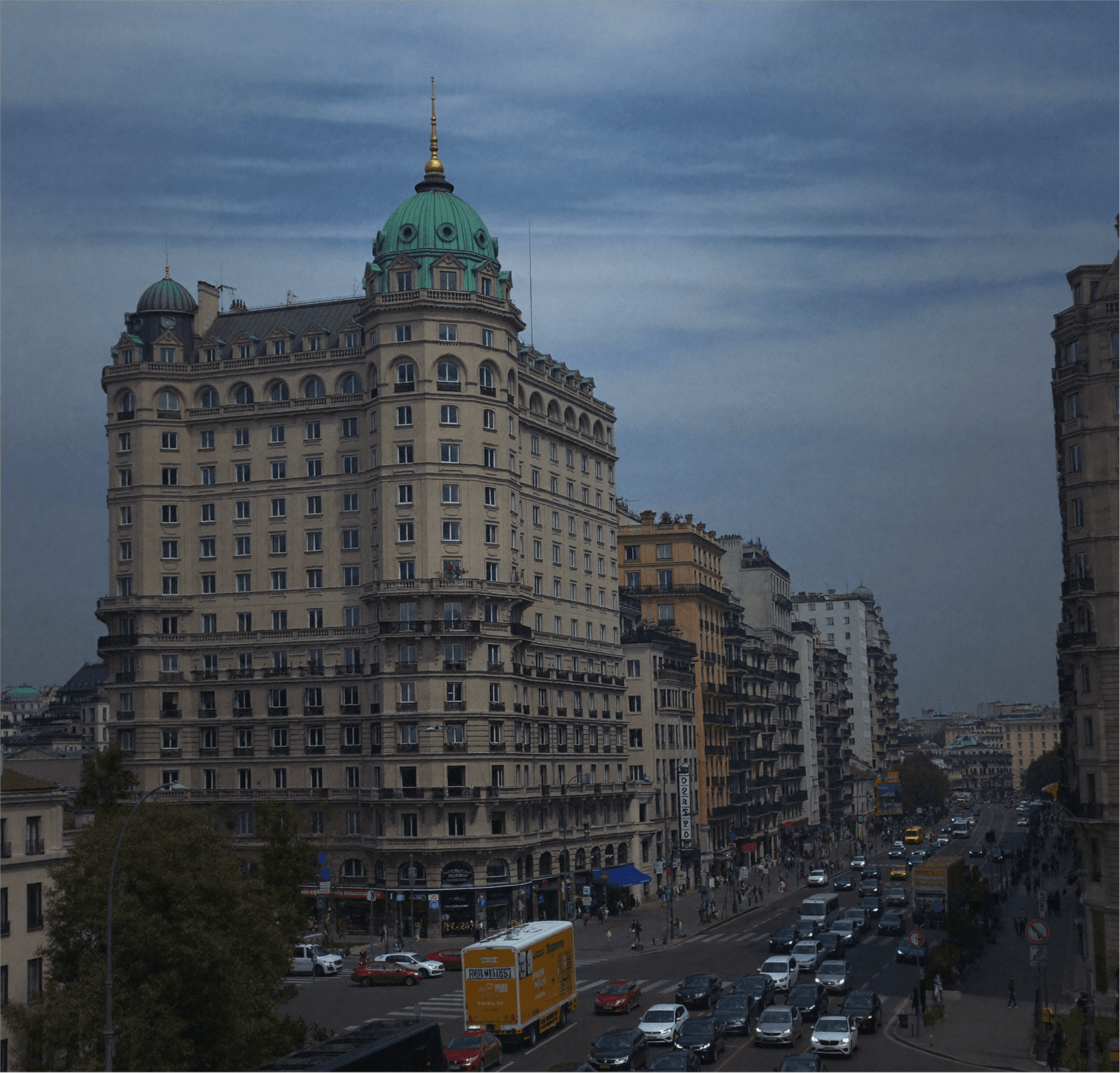 Hotel district parking